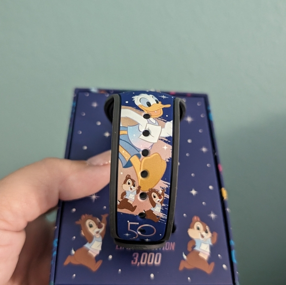 2022 runDisney Walt Disney World Marathon Weekend MagicBand New Limited Edition - Picture 4 of 6